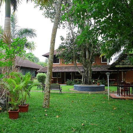 Athreya Ayureveda Centre Hotel Kottayam Buitenkant foto